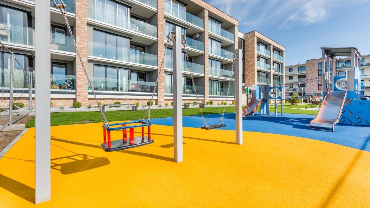 Apartamenty Simply Perlowa Przystan - Holiday City Kolobrzeg Exterior photo